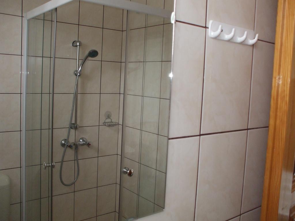 Petrovics Apartmanhaz 1 Buk Exterior photo